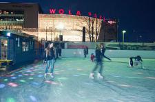 Świąteczny Wola Park zaprasza na lodowisko