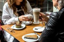 Warszawa 14. wśród europejskich stolic pod względem cen kawy. Latte 69 proc. droższe od espresso. Warszawa 14. wśród europejskich stolic pod względem cen kawy. Latte 69 proc. droższe od espresso.