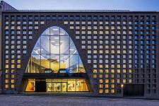 Biblioteka Uniwersytetu w Helsinkach – okno na świat z szybami marki Pilkington