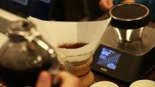 Polacy kupują kawę prawie najtaniej w Europie