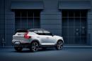 W Volvo XC40 kierowca siedzi wysoko