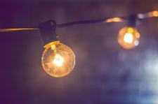 Industrialne lampy do mieszkania – nowoczesne i surowe rozwiązania Industrialne lampy do mieszkania – nowoczesne i surowe rozwiązania