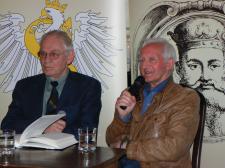 Leszek Długosz rozmawia z Zygmuntem Koniecznym w Klubie Zygmuntowskim