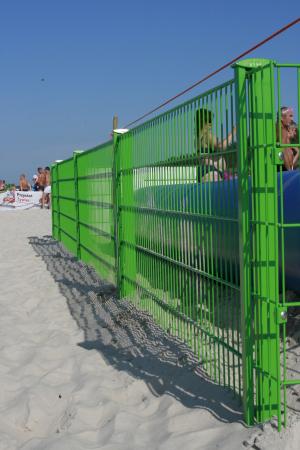 Ogrodzenie LEGI na plaży