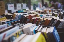 Dlaczego skupy książek cieszą się dużą popularnością?