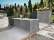 Dekoracyjne elementy betonowe w ogrodzie