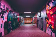 Skuteczne usuwanie graffiti - jak bezpiecznie oczyścić elewację?