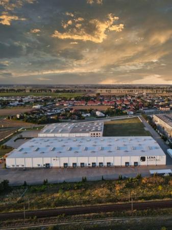 Lena Lighting z certyfikacją ADQCC_materiały prasowe
