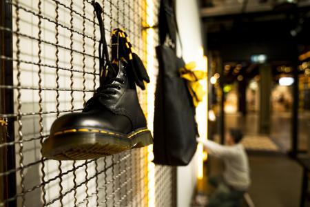 Dr Martens Pop Up