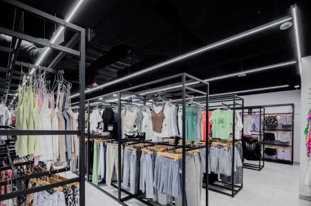 Salon Free Look we wrocławskim CH Marino z innowacyjnymi lampami od Lena Lighting_materiały prasowe
