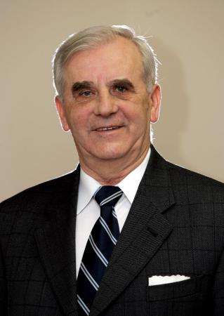 Prof. dr hab. Andrzej Korzeniowski