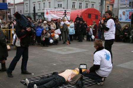 pokazy ratownictwa podczas XVI finału WOŚP w Kielcach