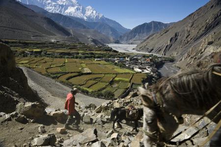 Nepal - między górami fot. M.Arcimowicz