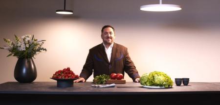 illu_lampa Snob_Marcin Szczelina