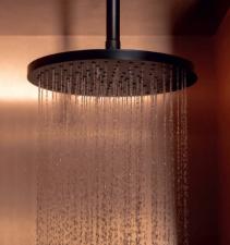 Nowy wymiar self-care: rytuał relaksu pod prysznicem z Roca