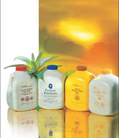 4 rodzaje napojów aloesowych (zawierających oczyszczony miąższ Aloe Vera) Forever Living Products