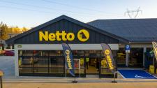 Pracownicy sklepów Netto wyposażeni w maseczki ochronne