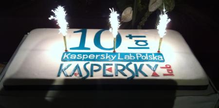Tort z okazji 10-lecia działalności Kaspersky Lab Polska