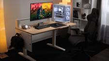 CORSAIR wprowadza do sprzedaży biurko Platform:4, idealne rozwiązanie do małych pomieszczeń