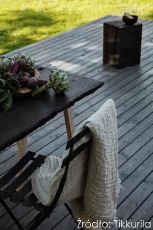 Tikkurila Valtti Plus Wood Oil na podłodze