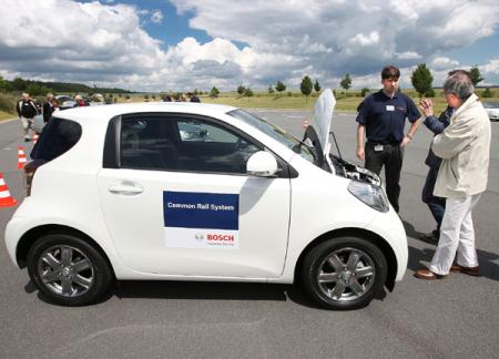 Jazdy próbne i prezentacje rozwiązań technologicznych podczas konferencji-fot.Bosch