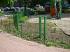ogrodzenie zabepiecza przed wybiegnięciem dziecka na ulicę_fot. Legi Polska