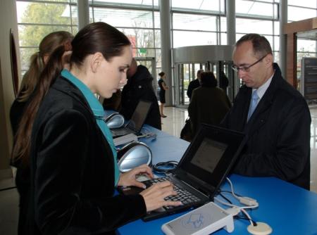 Elektroniczna rejestracja uczestników konferencji