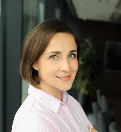 Katarzyna Tencza_Associate Director Investmnet&Hospitality w Walter Herz