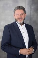 Sezon wyjazdowy w pełni — czas na zwiedzanie, wypoczynek i relaks.