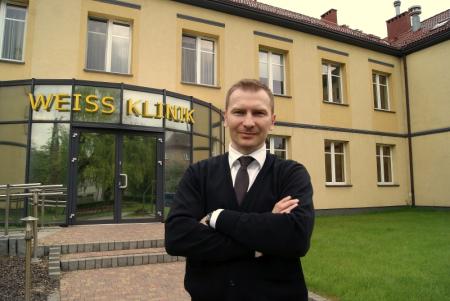 Alexander Weiss współwłaściciel i dyrektor Prywatnego Szpitala Weiss Klinik.