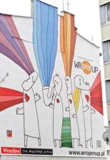 Wrocławskie murale malowane farbami Baumit