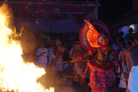 Theyyam Perfromers