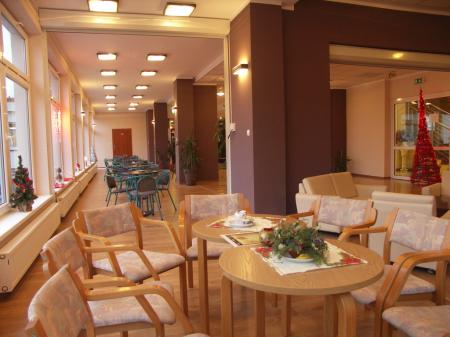 Rozbudowana i odświeżona kawiarnia w "Cechsztynie"