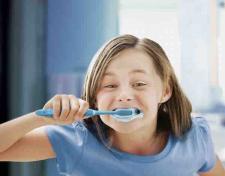 Myj zęby bez zegarka w ręku z pastą edukacyjną ELGYDIUM Timer