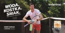 Hubert Hurkacz w kampanii billboardowej „Moje codzienne nawodnienie”