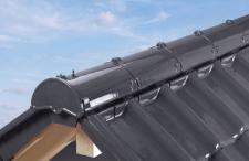 Ceramiczna kalenica wentylowana swissporTON - rozwiązanie premium dla dachówek ceramicznych
