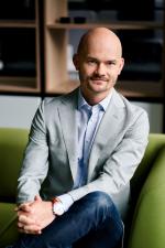 Niższe stopy procentowe oznaczają nowe wyzwania dla płynności i planowania finansowego firm