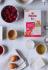 Puszyste muffinki z pełnoziarnistym musli i kremem malinowym