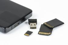IBM zakazuje pracownikom korzystania z dysków USB. Powód: nowa luka w systemie Windows