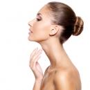 Tech-neck - jak zadbać o skórę szyi i dekoltu?