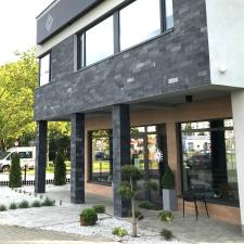Kamień naturalny na elewację – trwały trend, który definiuje nowoczesną architekturę