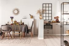 Oczyszczająca moc wnętrz w bieli