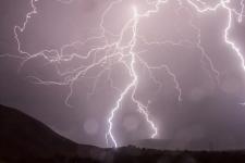 Nadciąga burzowy armagedon! Spokojny poranek to cisza przed meteorologiczną burzą
