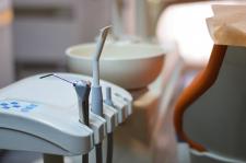 Jak wybrać dobrą poradnię stomatologiczną